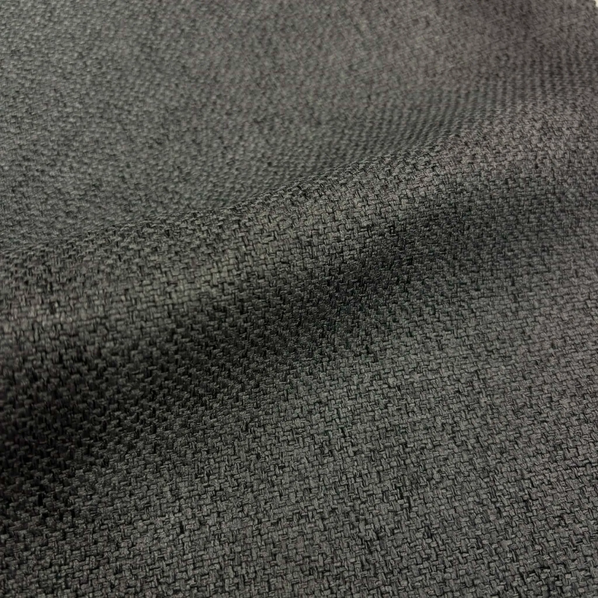 55704