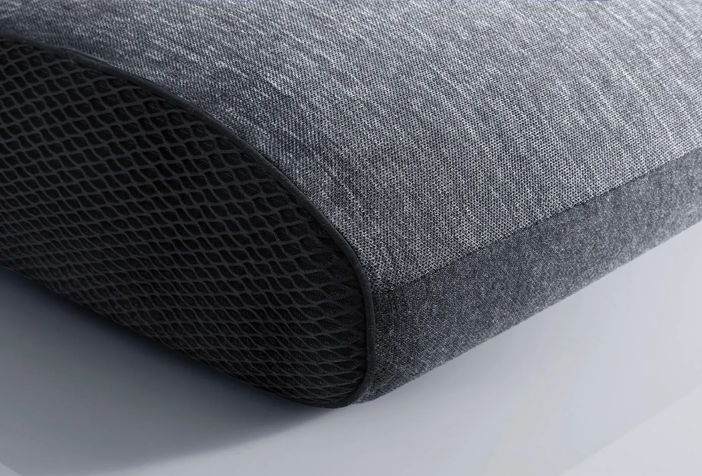 Pagalvė BLACK ICE - Yatas Bedding