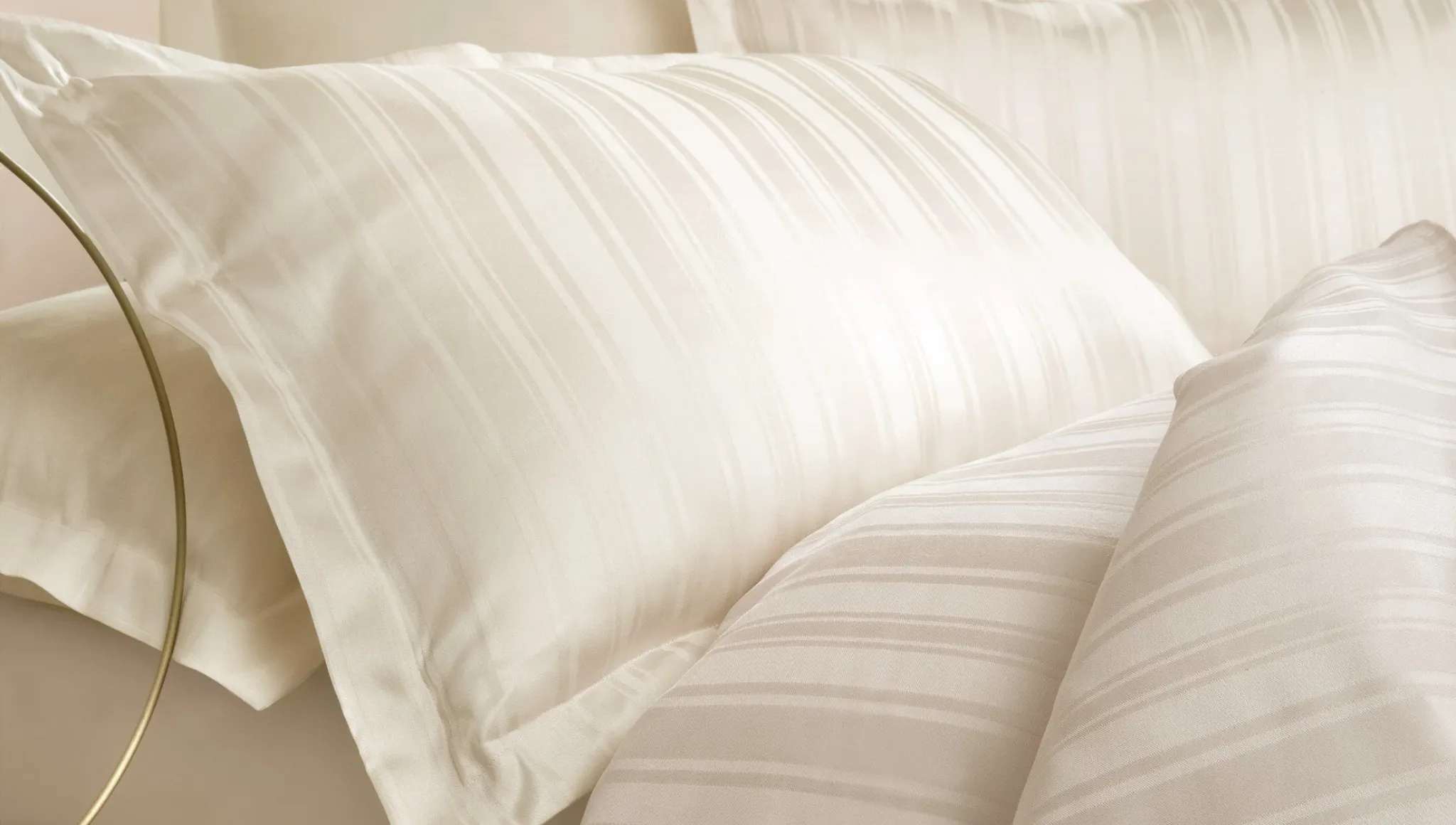 Satino patalynės komplektas BEIGE - Yatas Bedding