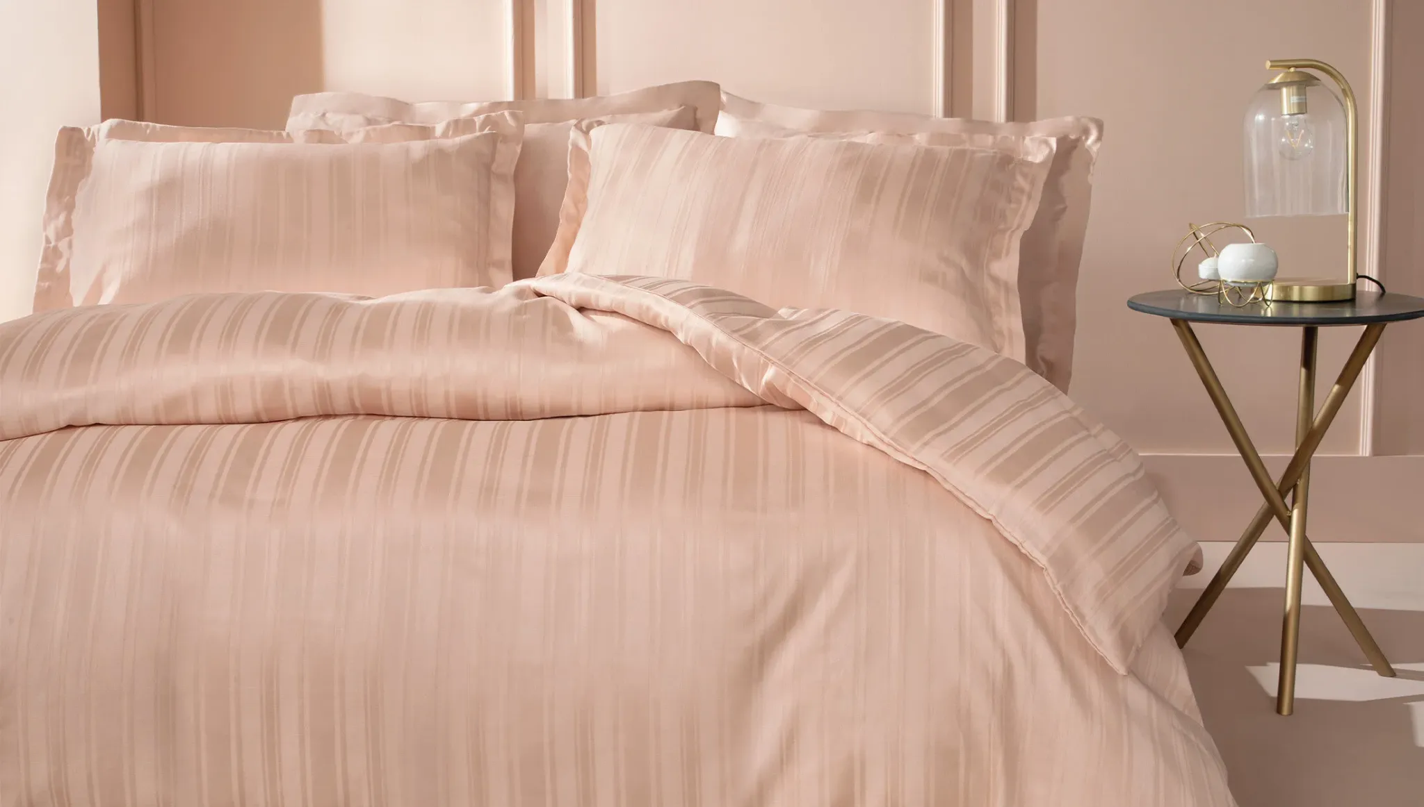 Satino patalynės komplektas BLUSH - Yatas Bedding