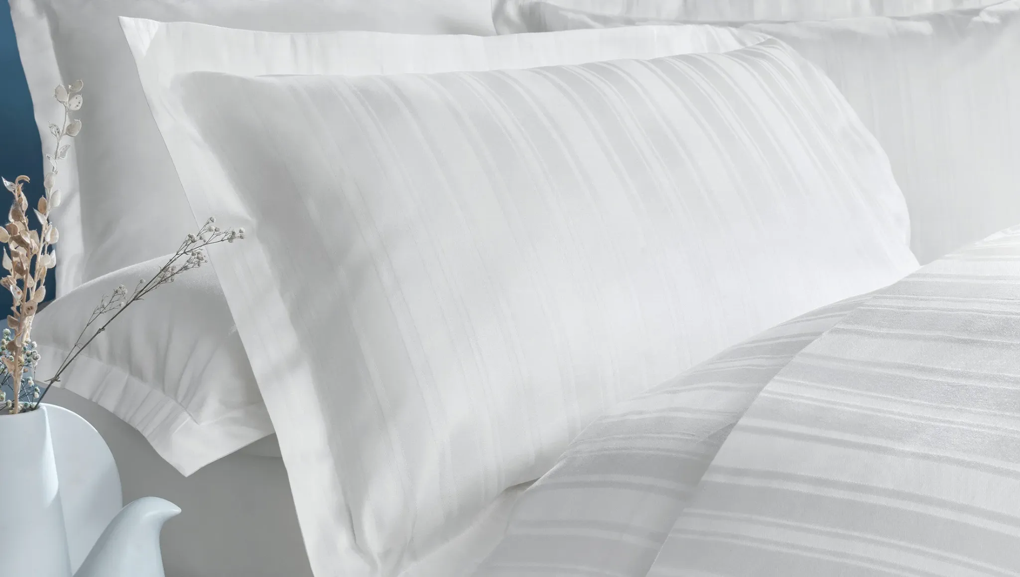 Satino patalynės komplektas WHITE - Yatas Bedding