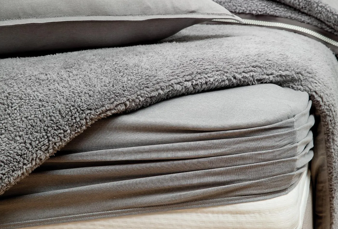 Minkštas patalynės komplektas CoverMe Quadro  - Yatas Bedding