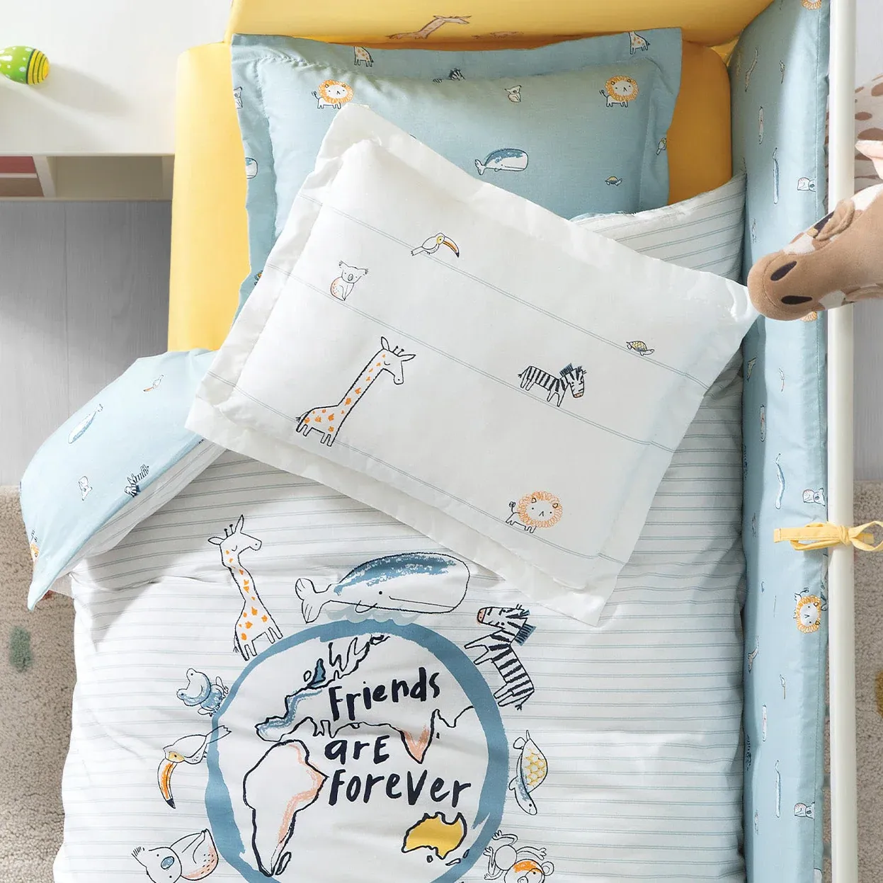 Vaikiška patalynė DRAUGAI - Yatas Bedding